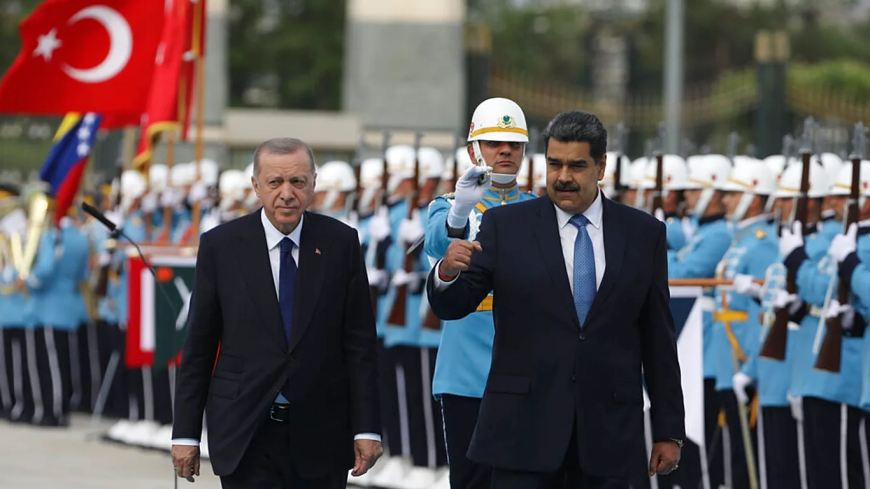 Erdoğan: Türkiye dost Venezuela halkının yanında olmaya devam edecek